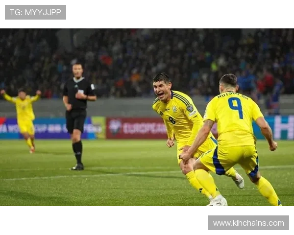 世界杯直播中出现的首个乌龙球事件详细解析，背后隐藏的比赛精彩瞬间